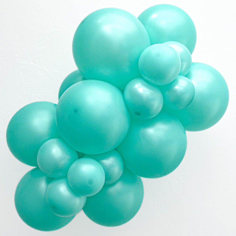 11 inch TUFTEX METALLIC SEAFOAM GREEN - LA Balloons