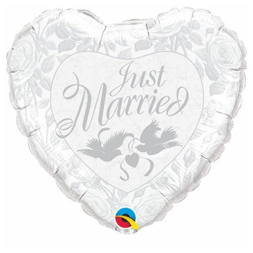 18 inch JUST MARRIED - PEARL WHITE & SILVER - LA Balloons